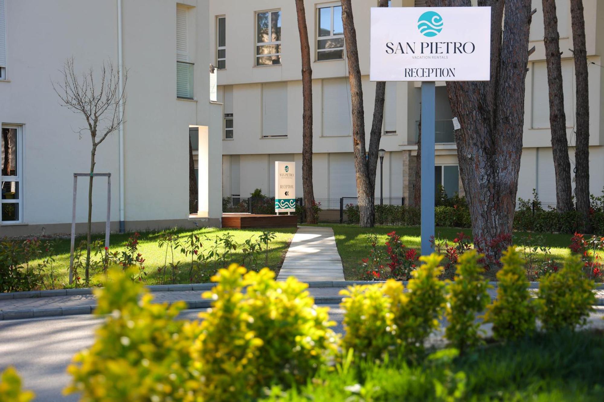 Sanpietro Vacation Rentals Plazhi San Pietro Exterior foto